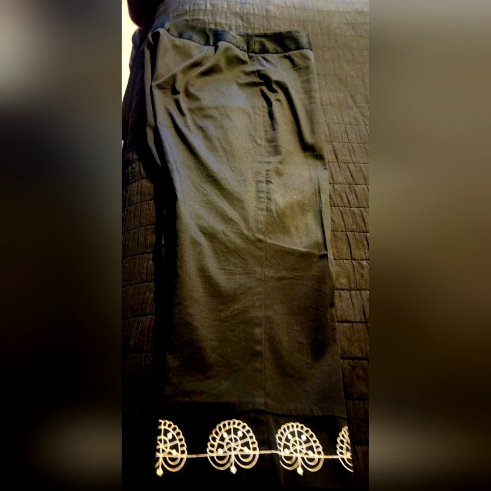 Ladies Ankle Capri Slacks